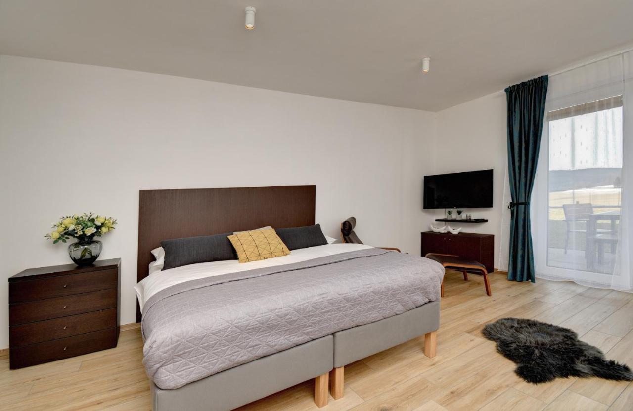 Apartman Lipno - Dve Zatoky Frymburk Exterior photo